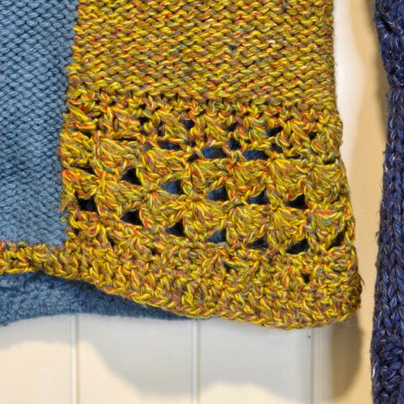 Parallel Peruvian Alpaca Wool Bold Crochet Bell Sleeve Sweater Unique and Rare - Picture 16 of 16